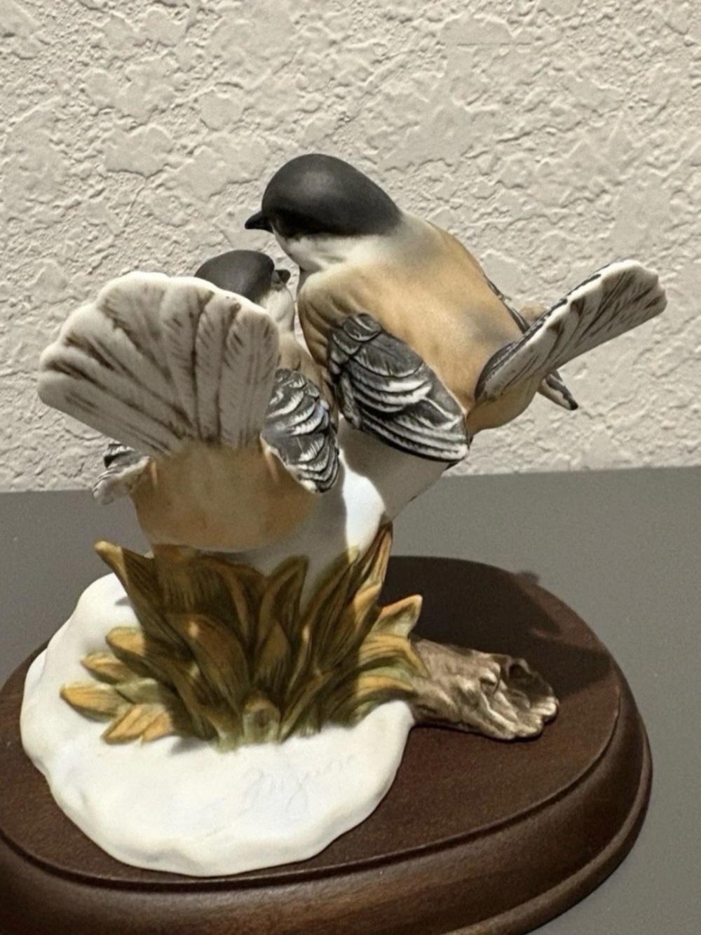 Masterpiece Porcelain Chickadees Bird Figurine 1991 Winter Snow Branch Art Decor - Picture 6 of 7